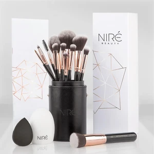Set Pennelli Professionali 15 Pezzi Trucco Vegani,Blender,Porta Pennelli, - Foto 1 di 12
