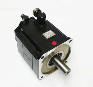 SIEMENS 1FK6101-1AF71-1TH0-Z Servomotor P018 2822 01 002 -used- - Picture 1 of 3