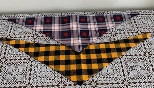 Two Flannel Reversible Dog Bandanas MEDIUM Pajama Gram Plaid Taxi  Brand New - Picture 1 of 4