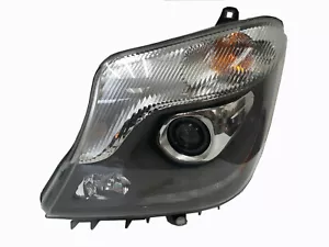 Freightliner Mercedes Sprinter 2500 3500 - Head Lamp LH 14-18 - Foto 1 di 1