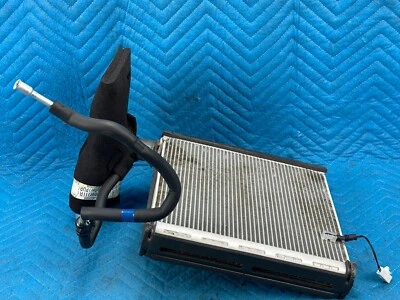 Núcleo evaporador de CA delantero Lexus LX570 con válvula de expansión y tubo 2008-2020 OEM Foto 1 de 4