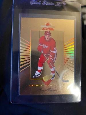 1994 Hockey Leaf Limited Gold #9 Sergei Fedorov 410/2500 NM - Image 1 of 2