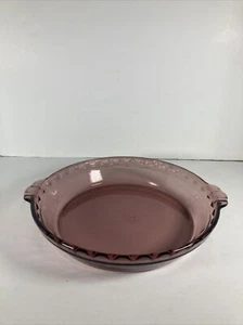 PYREX 229 Cranberry 9 1/2" 24 cm Fluted Pie Dish Plate Corning Ware NY USA VTG - Picture 1 of 4