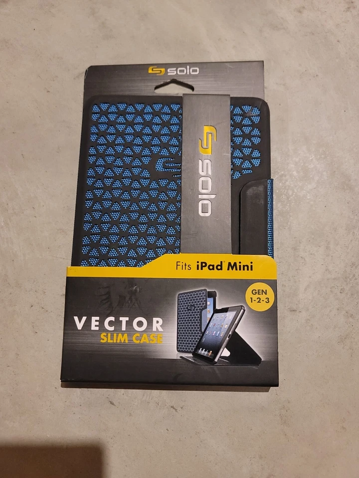 Solo -- Vector Lagoon Mini Slim Case iPad Air, Pro, 9.7" -- Blue/Black -- ACV... - Image 1 of 1