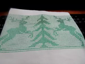 Toalla de plato de té Huck vintage blanco verde reno árboles 34x17 sin usar - Imagen 1 de 9