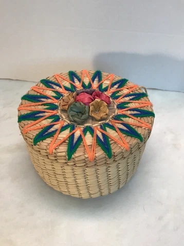 Hand Woven Round Basket Small Weave Yarn Decorated Lid Floral Mexico 8” Cover