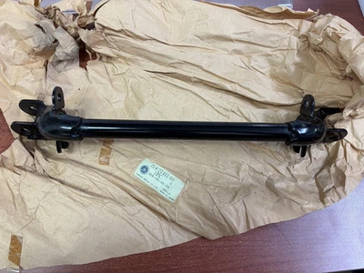 全新 NOS 工厂 YAMAHA FRONT FOOT REST 1 部件 # 214-27411-00-00 DT RT — 第 1/2 张图片