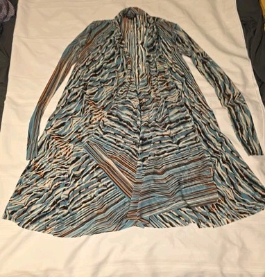 Espanador de manga comprida Petit Pois por Viviana G estampa colorida artística tamanho grande/XL - Imagem 1 de 4