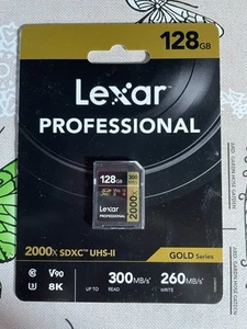 Scheda di memoria Lexar Professional 128GB SDXC™ SD Gold Series 2000x UHS-II New - Foto 1 di 2