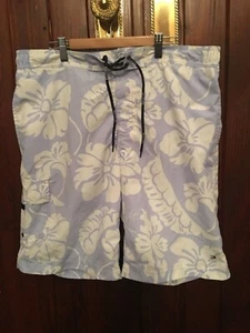 Tommy Hilfiger New Blue Floral Board Shorts Size (L) - Picture 1 of 8