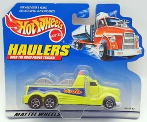 Hot Wheels 12cm Long Model Truck 65743-82 - Wired Haulage Truck - Lime - Picture 1 of 5