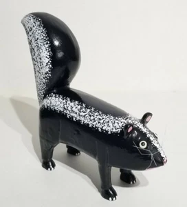Lonnie & Twyla Money Folk Art Skunk Wood Carving Sculpture - Imagen 1 de 12