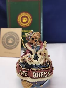 Boyd's Bears Bearstone Ornament The Queen of the Universe 1998 Style # 25709 - Bild 1 von 8