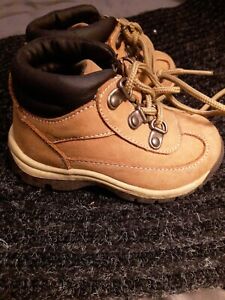 Genuine Kids Toddler Leather Boots Brown from OshKosh Size 5.5