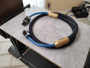 Cable de alimentación Siltech Ruby Hill II 1,5 m puro usado casi como nuevo de Japón - Imagen 1 de 5