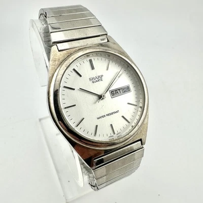 Reloj Sharp Vintage Para Hombre 34mm Plateado Día Fecha 7.2" Banda de Expansión - Batería Nueva Foto 1 de 4