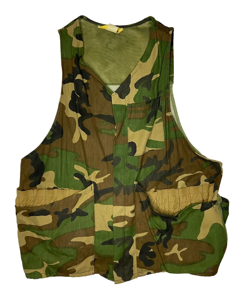 *VTG* Ranger "Help You Get Lost In The Woods" Men's Green Camo Hunting Vest; M - Image 1 of 4