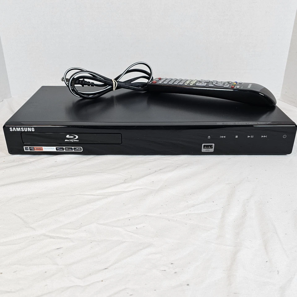 Reproductor de DVD Blu-ray Samsung BD-P1590 1080p aplicaciones WiFi con control remoto usado probado funciona Foto 1 de 4