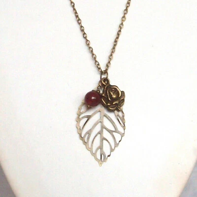 Collar Cadena 32" Colgante Racimo Cuarzo Rosa y Rojo Hoja Filigrana Bronce, Foto 1 de 4