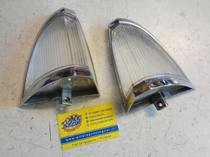 COPPIA FANALINI FRECCE ANTERIORI FORD TAUNUS 17M - 20M - DAL 64 AL 67 - SWF - Imagen 1 de 2
