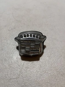 VINTAGE 1971-1976 CADILLAC TRUNK LOCK EMBLEM COVER CADILLAC PART #9724504 - Picture 1 of 7
