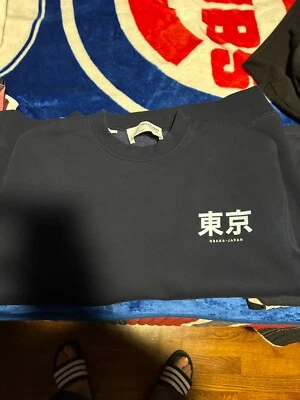 Suéter azul marino oscuro pequeño peso pesado Osaka Japón Foto 1 de 3