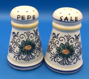 HALL Pottery Salt & Pepper Shakers #2586 & #2587 VINTAGE Fast Free Shipping! - Picture 1 of 8