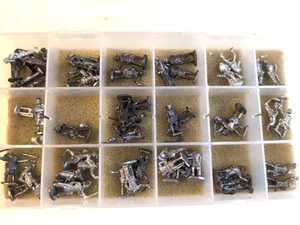 MOSCHETTO MINIATURE/ROTAIE RUSTICHE - Assortiti UFFICIALI DI GUERRA CIVI AMERICANI - Scala HO - Foto 1 di 9