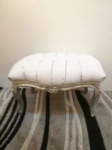 POUF GRANDE IN LEGNO FOGLIA ARGENTO CON ECOPELLE BIANCA E CRISTALLI ARREDO CASA - Bild 1 von 1