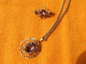 c1930-60 COLGANTE con CADENA + BROCHE chapado en oro con piedras pulidas Double - Imagen 1 de 8