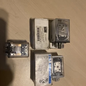 LOT- (2) DAYTON 1A4850 24VDC (1) EATON D3PF2AB (1) Tyco Electric KUP-11D55-12 - Picture 1 of 6
