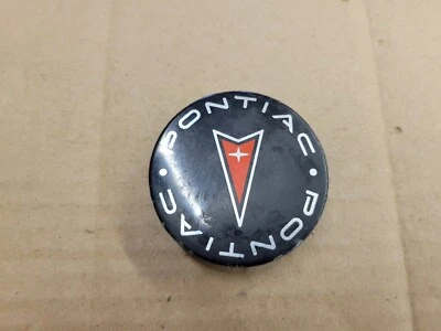 Tapa antipolvo cubo central Pontiac OEM 1997-2009 Aztek Bonneville Grand Am Prix 9593169 Foto 1 de 4