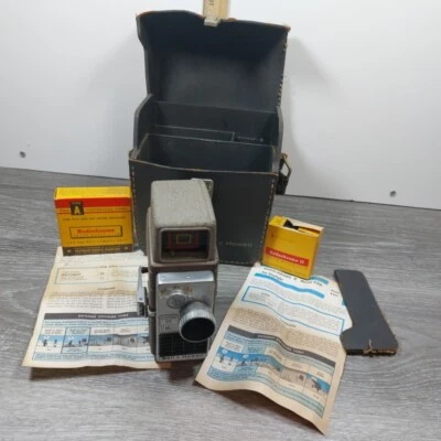 Antique Bell And Howell Black 8mm Electric Eye Movie Camera Not Tested with Film - Image 1 of 4