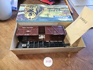 ATHEARN GREAT NORTHERN CATTLE/LIVESTOCK CAR, NEW UNASSEMBLED HO SCALE - Picture 1 of 3