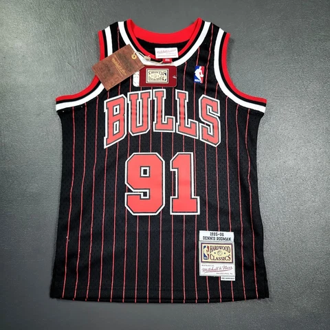 100% Authentic Dennis Rodman Mitchell Ness 95 96 Bulls Jersey Youth S 8 Boys Cover