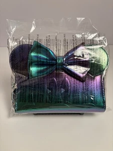 LOUNGEFLY DISNEY MINNIE MOUSE MIT SCHLEIFE OIL SLICK GELDBÖRSE NEU IM KARTON NEU MIT ETIKETT 6” B x 4” H - Bild 1 von 6