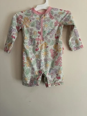 Care Bears Baby Mädchen bunte Care Bears Rüschen 1-teiliger Druckknopf Badeanzug Multi 12M - Bild 1 von 4