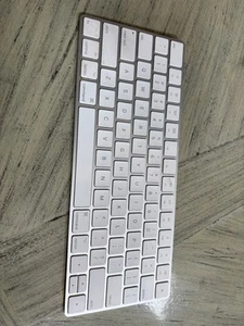 TESTED Apple A1644 Magic Keyboard Rechargeable Wireless Bluetooth Keyboard - Picture 1 of 3
