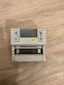 OMRON GT1-OD16ML output module - Picture 1 of 2
