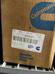 3803365 PISTON KIT for Cummins New In Box - Picture 1 of 2