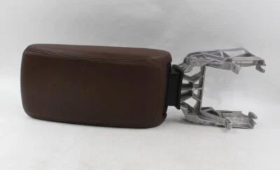 Коричневая консоль кабриолет для переднего пола подходит для Audi A3 2017-2018 годов выпуска от оригинального производителя No19760 - Изображение 1 из 4