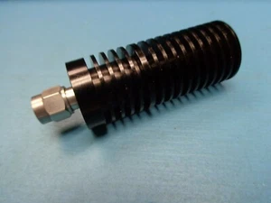 (1) 12,4 GHz 10 VATIOS TERMINACIÓN COAXIAL NEGRO ATENUADOR ESTILO ALUMINIO DISIPADOR TÉRMICO - Imagen 1 de 4