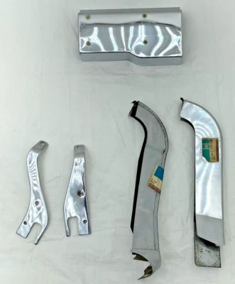 Chevrolet Corvette 1971-74 escudo de encendido lote de cromo vertical izquierdo derecho techo Foto 1 de 4