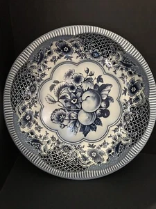 Vintage Daher Decorated Ware Blue White Tin Bowl Floral 10 1/4" -1971 (BM BW) - Picture 1 of 5