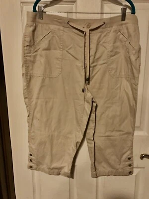 Living Planet-sz 16- Khaki Crop/ Capris Pants-NWT-Snap Cuffs- - Image 1 of 4