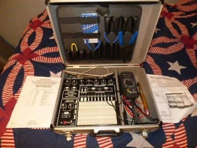 Elenco Electronics XK-550/700 Treinador Digital/Analógico COM FERRAMENTAS E MULTÍMETRO - Imagem 1 de 4