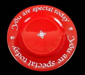 Plato Rojo Original Wächtersbach - Eres especial hoy - 1979 - 27 cm - Imagen 1 de 3