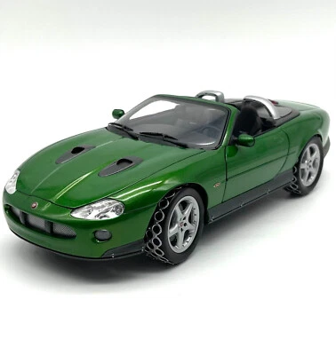 Minichamps Bond Collection - Jaguar XKR Roadster As driven by Zao - scala 1:43 - Immagine 1 di 3
