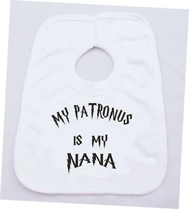 PERSONALISIERT MY PATRONUS IS MY NANA HARRY POTTER LUSTIGE BAUMWOLLE BABYWESTE ODER LÄTZCHEN - Bild 1 von 1