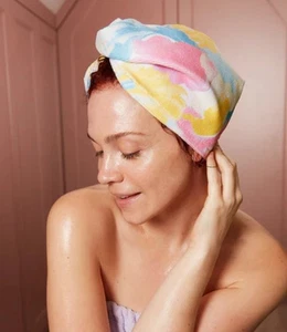 Avon Dreamy Towel Wrap with Hair Turban and Loop Fastening - Picture 1 of 1
